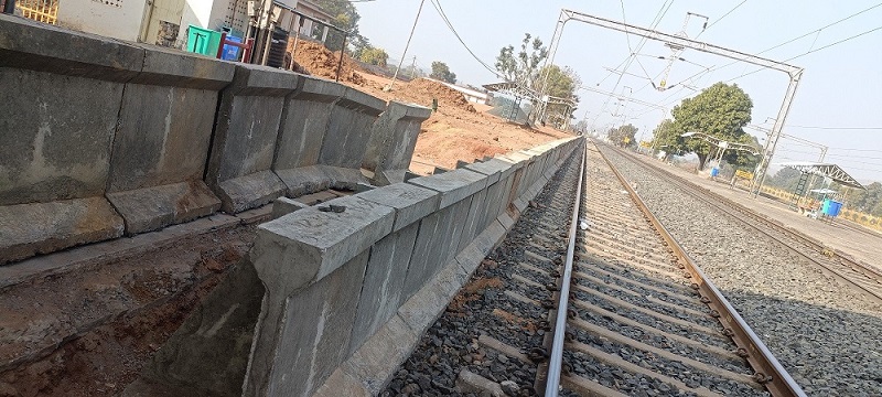 1752822939_railway platform counter fort.jpg